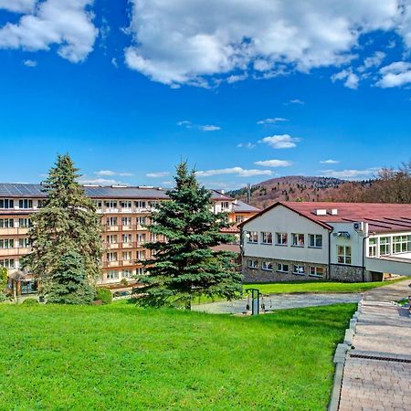 Hotel Kzzg W Polsce, Gornicze Sanatorium Zwiazkowe "Gornik" Iwonicz-Zdrój Esterno foto