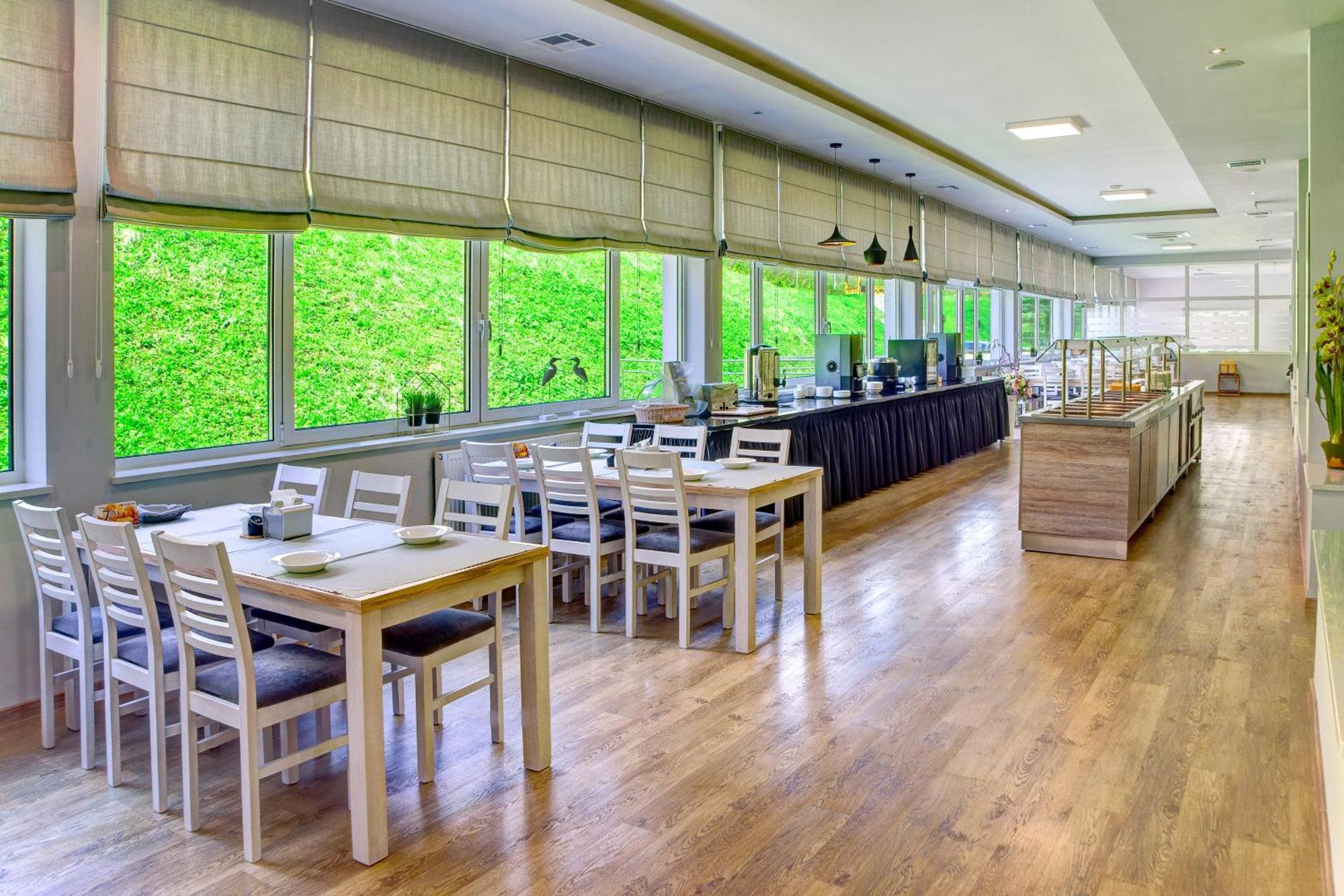 Hotel Kzzg W Polsce, Gornicze Sanatorium Zwiazkowe "Gornik" Iwonicz-Zdrój Esterno foto