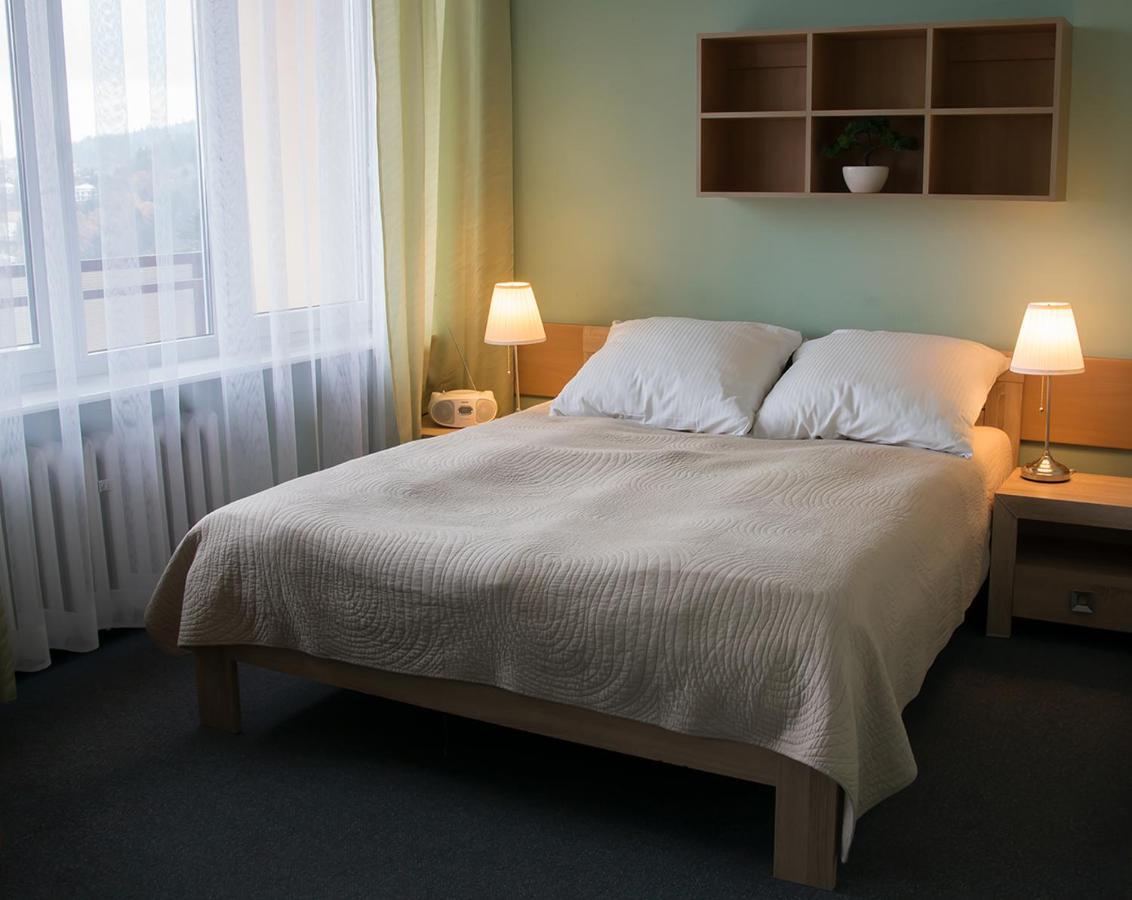 Hotel Kzzg W Polsce, Gornicze Sanatorium Zwiazkowe "Gornik" Iwonicz-Zdrój Esterno foto
