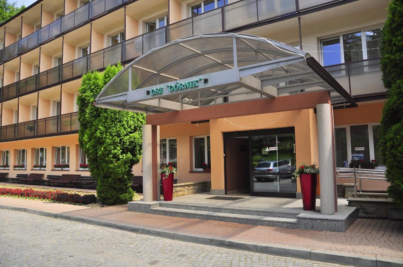 Hotel Kzzg W Polsce, Gornicze Sanatorium Zwiazkowe "Gornik" Iwonicz-Zdrój Esterno foto